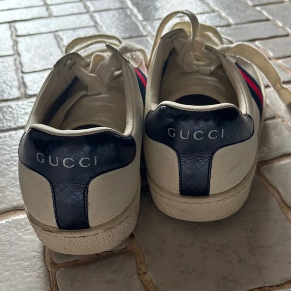 Gucci White Sneakers with Navy and Red Accents - toestory.in display picture 2